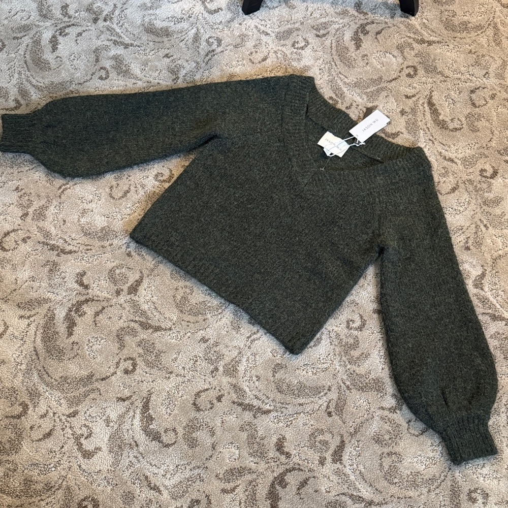 Women's Green V-Neck Sweater